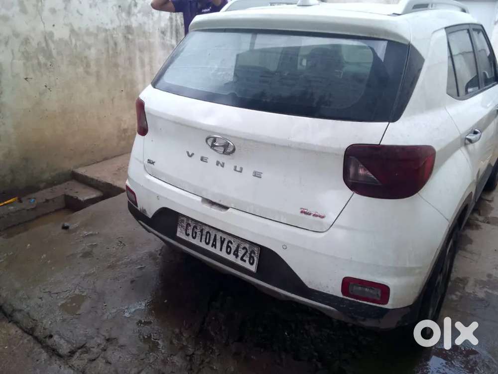 Hyundai Venue 2020 Petrol 79000 Km Driven