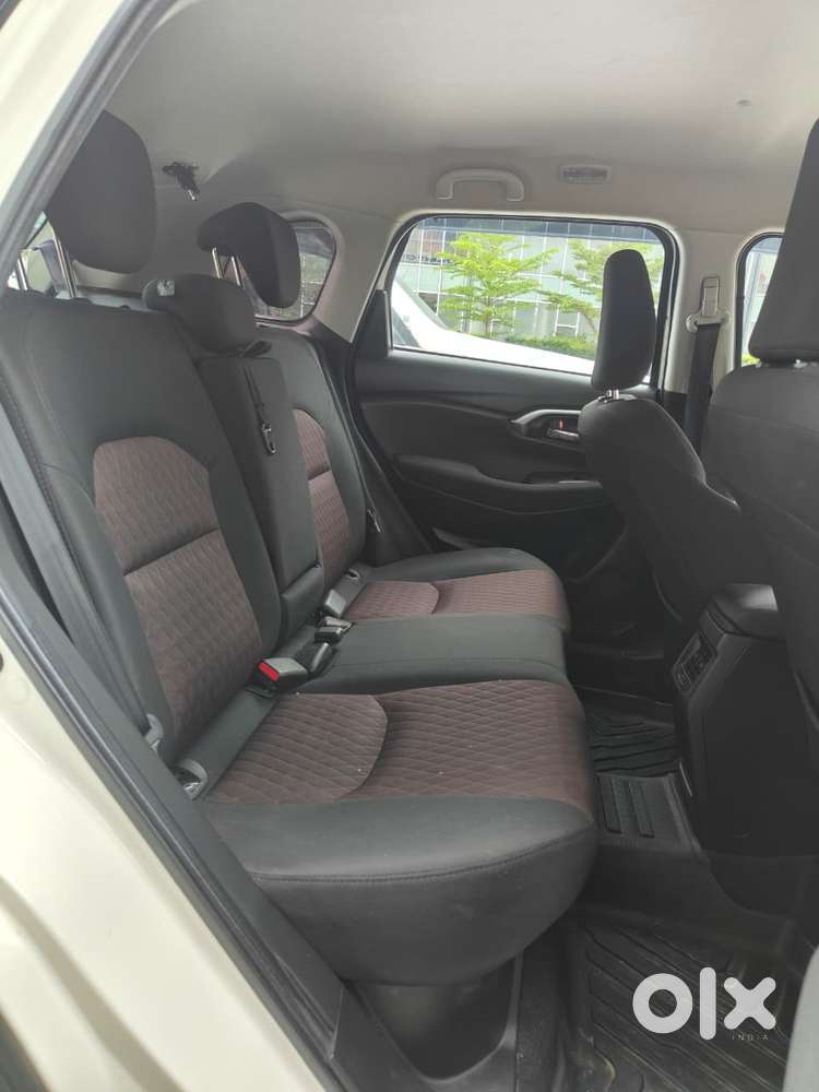 Maruti Suzuki Grand Vitara 1.5 Delta Cng, 2024, Petrol