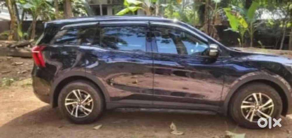 Mahindra Xuv700 2024 Petrol 18000 Km Driven, Fancy Number