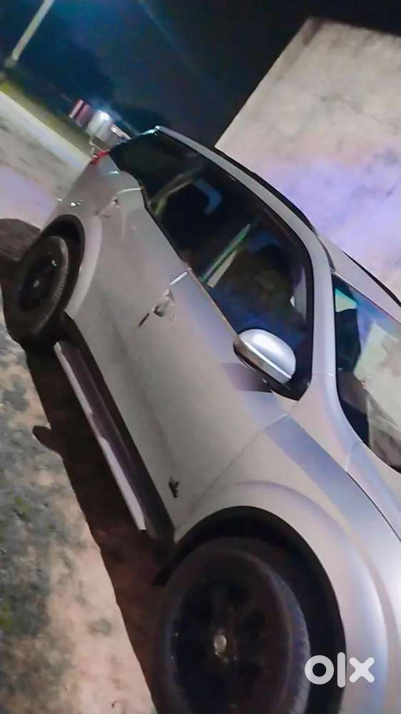 Mahindra Xuv500 2014 Diesel 100000 Km Driven