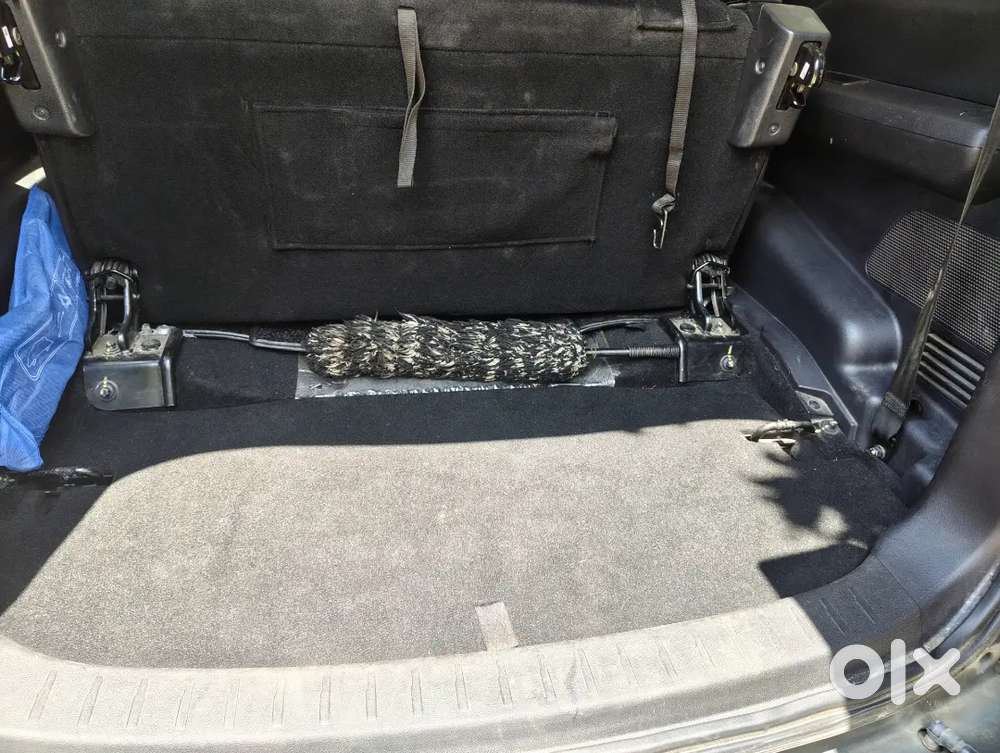 Mahindra Scorpio-n Petrol 2024 Manual