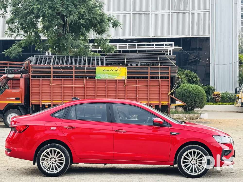 Skoda Slavia Ambition 1.0l Tsi At, 2022, Petrol