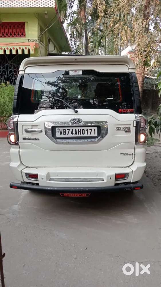 Mahindra Scorpio 2015