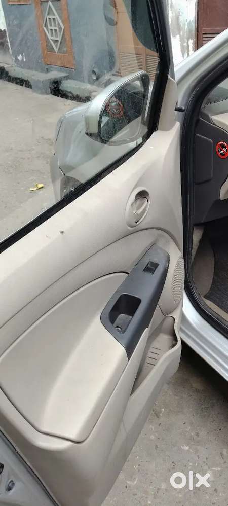 Toyota Etios Liva 2016