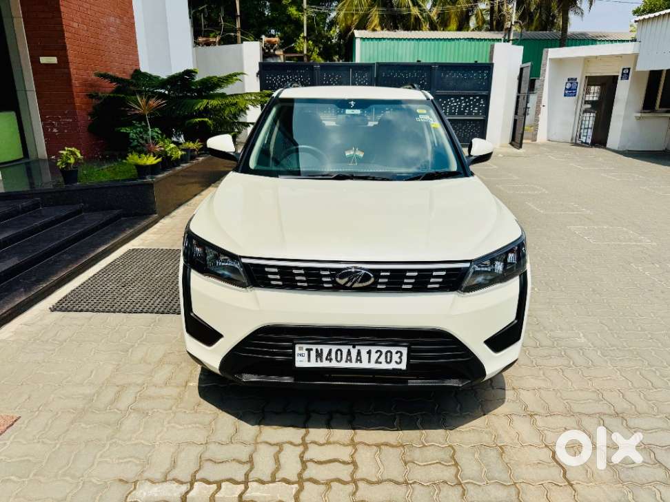 Mahindra Xuv300 1.2 W8 Amt Petrol, 2021, Petrol