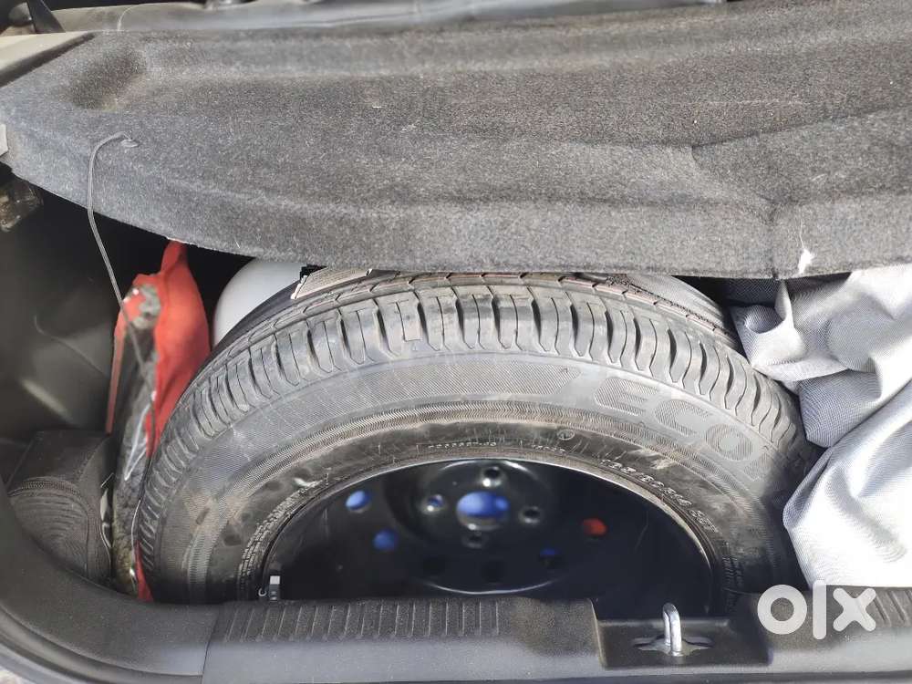 Swift Zxi Cng 2021 Maruti Suzuki