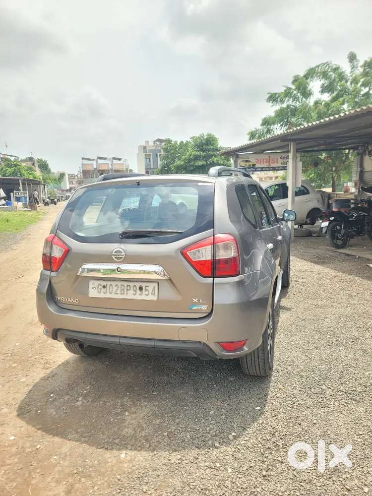 Nissan Terrano 2015 Diesel 115000 Km Driven