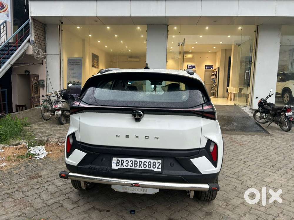 Tata Nexon Petrol 2000