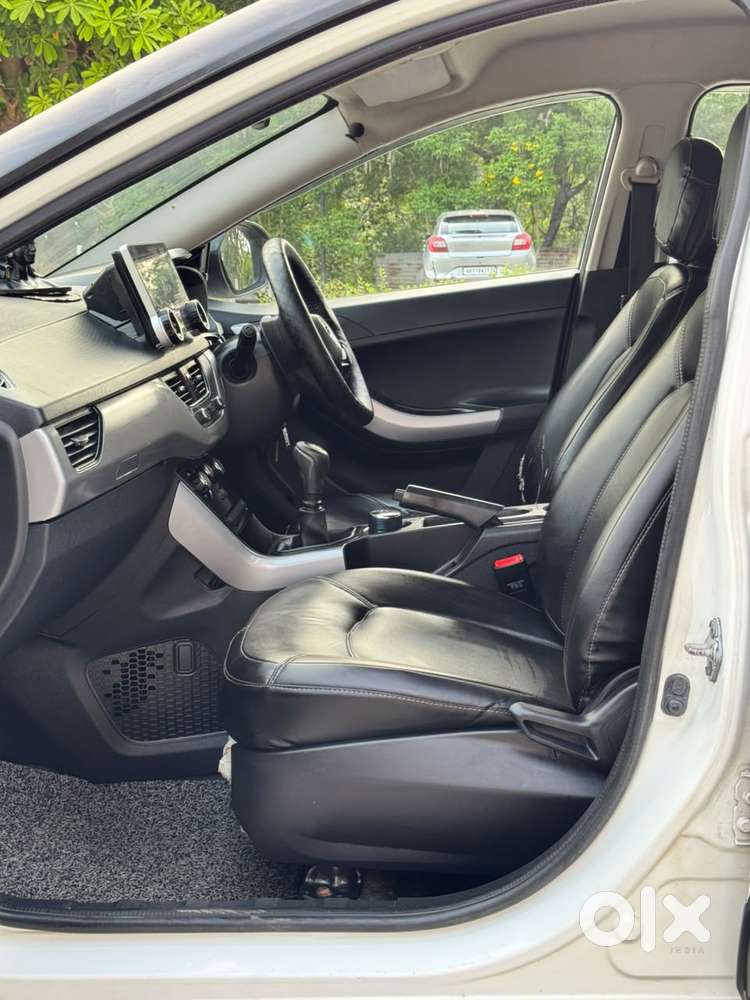 Tata Nexon 1.2 Revotron Xt, 2022, Petrol
