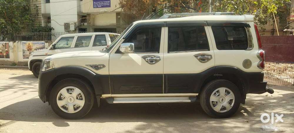 Mahindra Scorpio Classic 2.2 S Mt 7 Str, 2023, Diesel