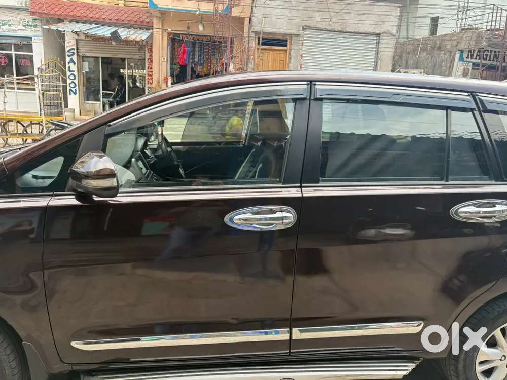 Toyota Innova Crysta Diesel Mt 2017