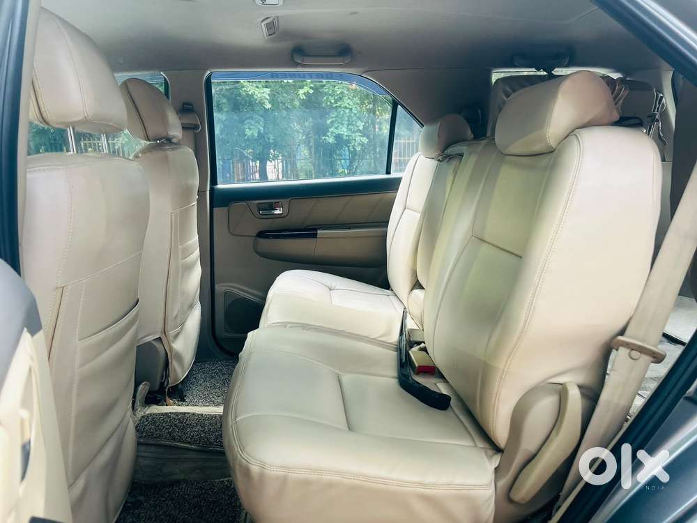 Toyota Fortuner 4x2 Manual, 2013, Diesel