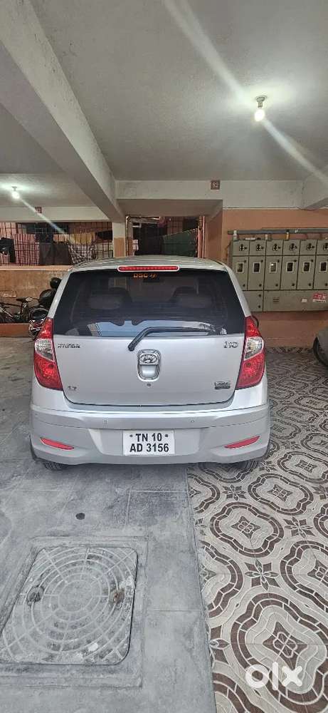 Hyundai I10 Asta Top Model 2011 Model With Minor Scratches