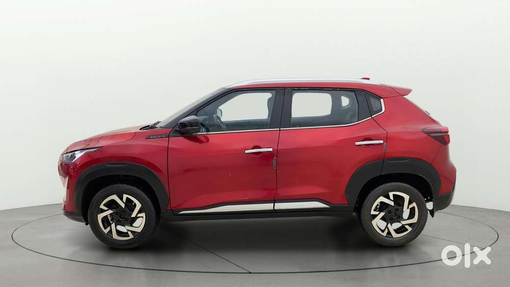Nissan Magnite 1.0 Xv Premium, 2022, Petrol
