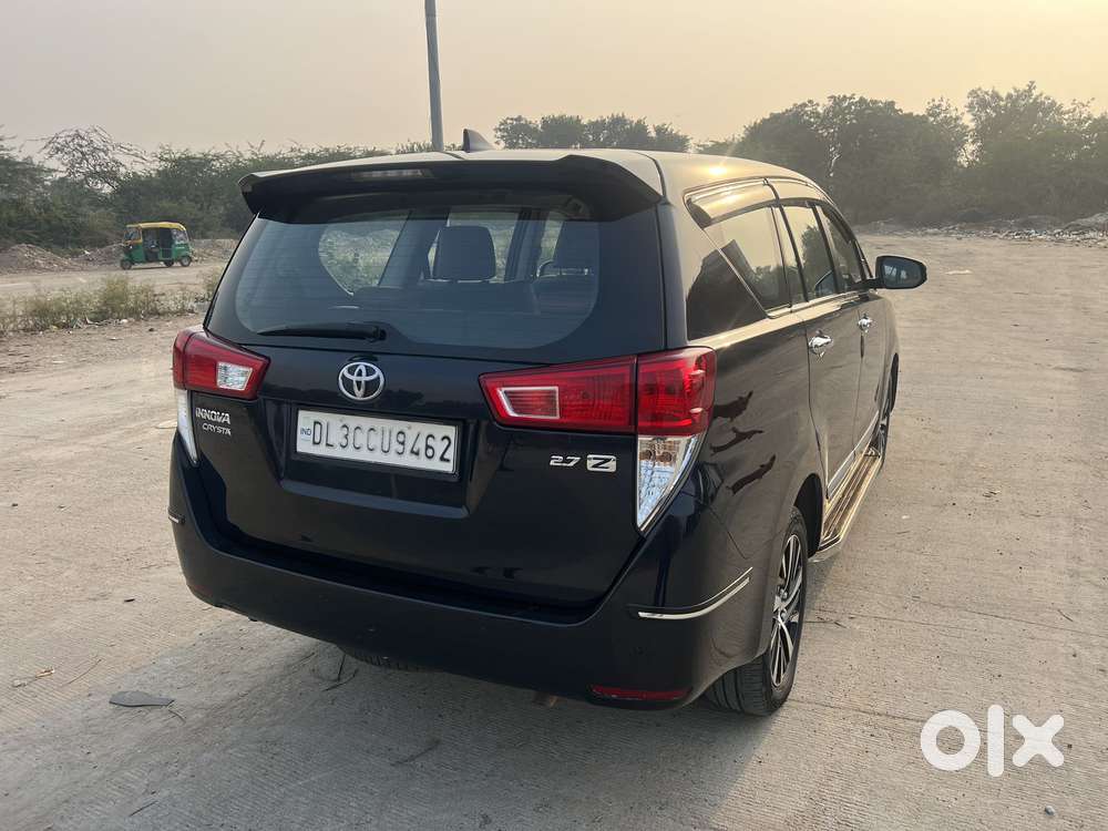 Toyota Innova Crysta