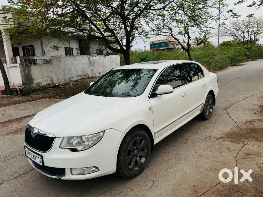 Skoda Superb 2010 Diesel 124000 Km Driven