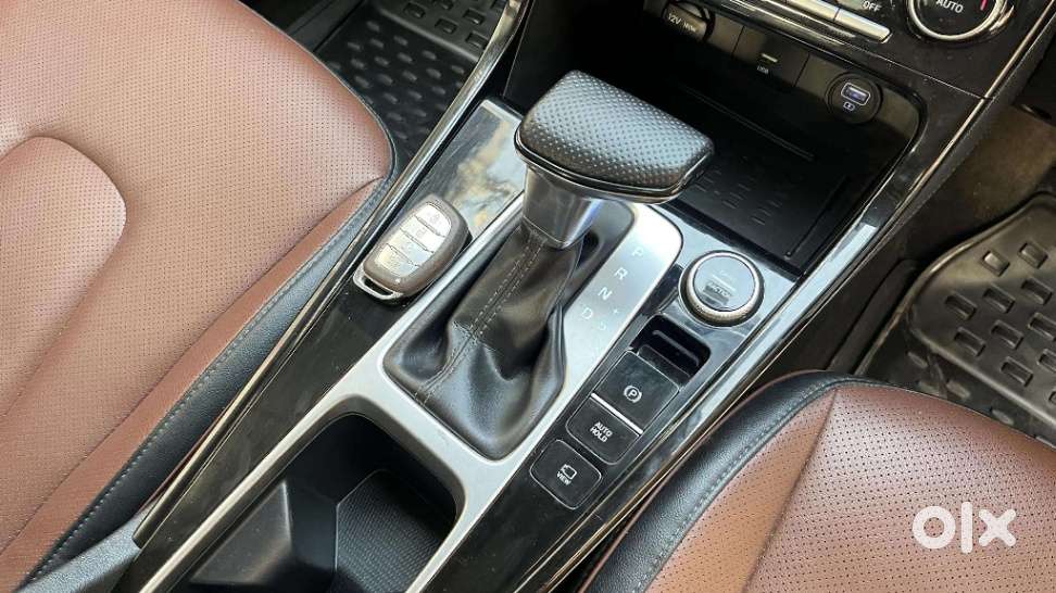 Hyundai Alcazar 2.0 Prestige Exe Petrol 7 Str, 2021, Petrol