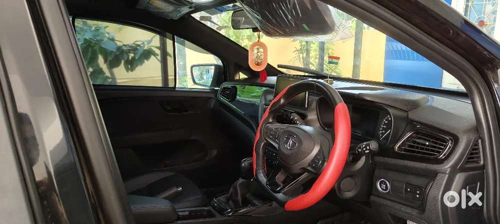 Tata Altroz Dark Edition