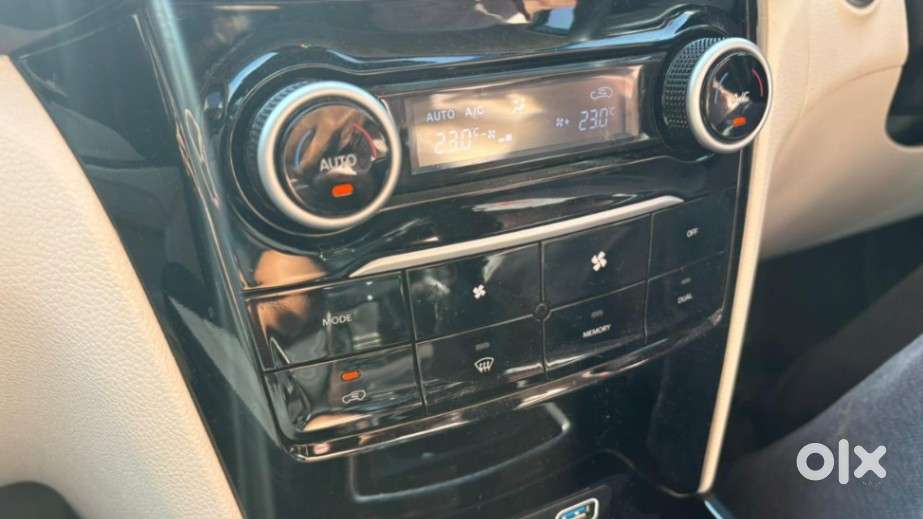 Mahindra Xuv 3xo Ax5 Pm Mt, 2025, Petrol