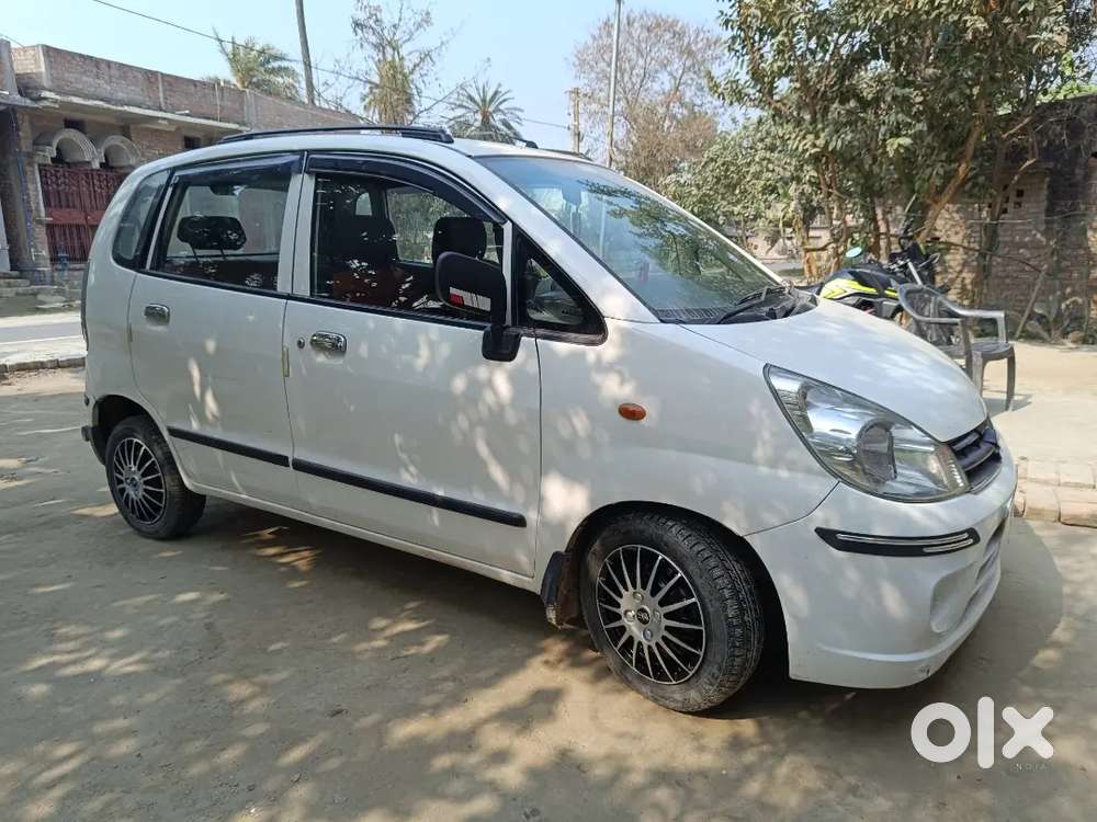 Maruti Suzuki Zen Estilo 2010