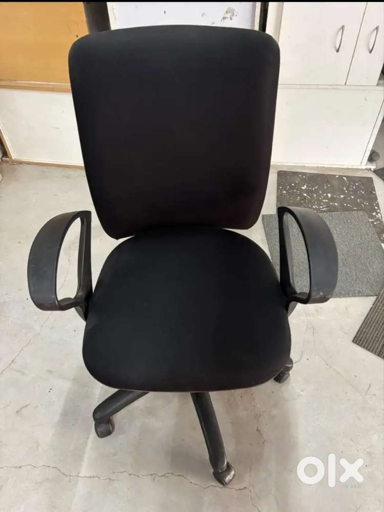 Office rolling chair