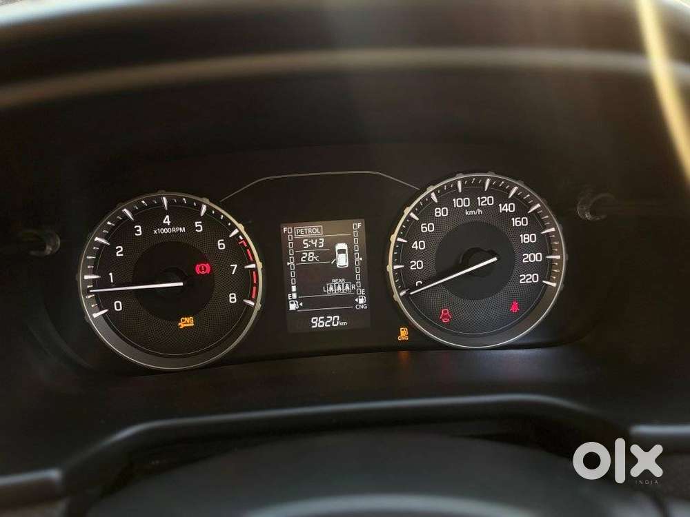 Maruti Suzuki Brezza 1.5 Vxi Cng, 2025, Cng & Hybrids