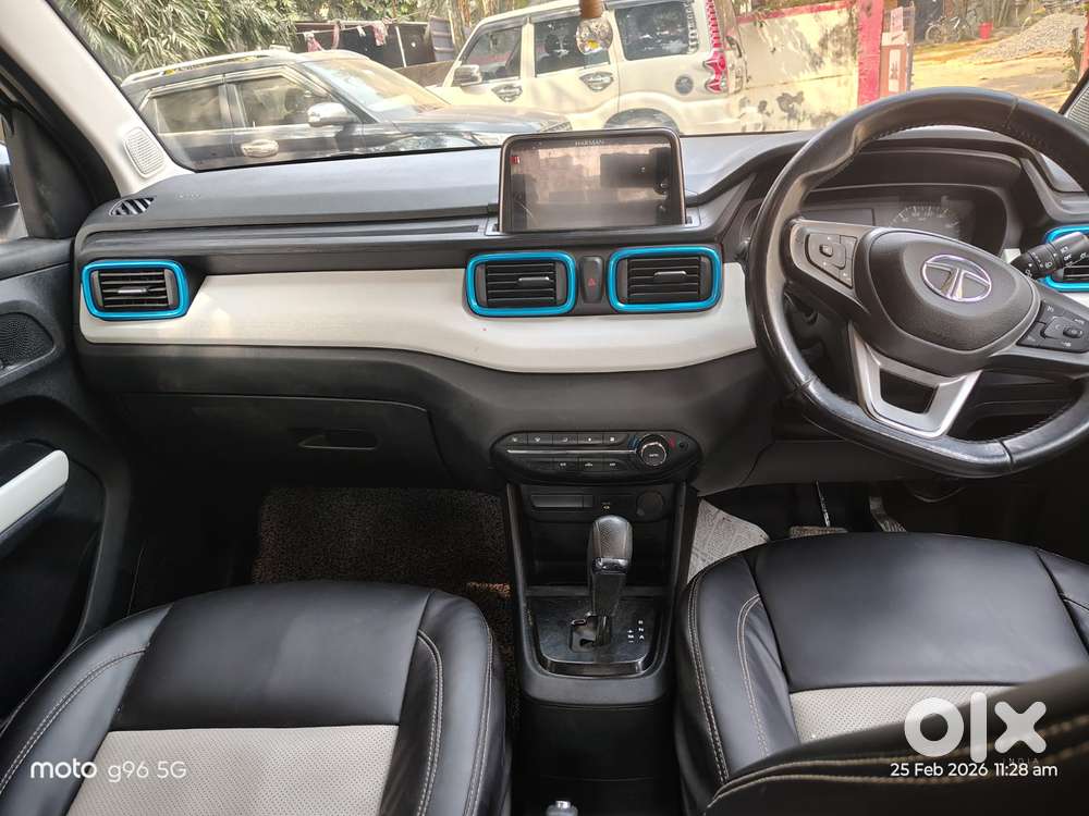 Tata Punch Creative Amt, 2022, Petrol