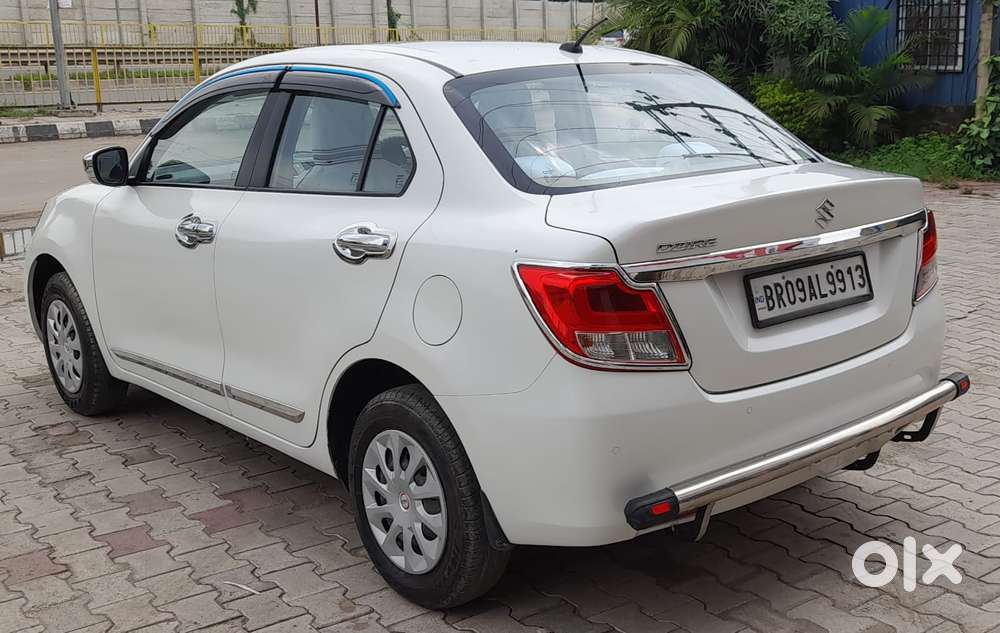 Maruti Suzuki Dzire 1.2 Vxi, 2022, Petrol