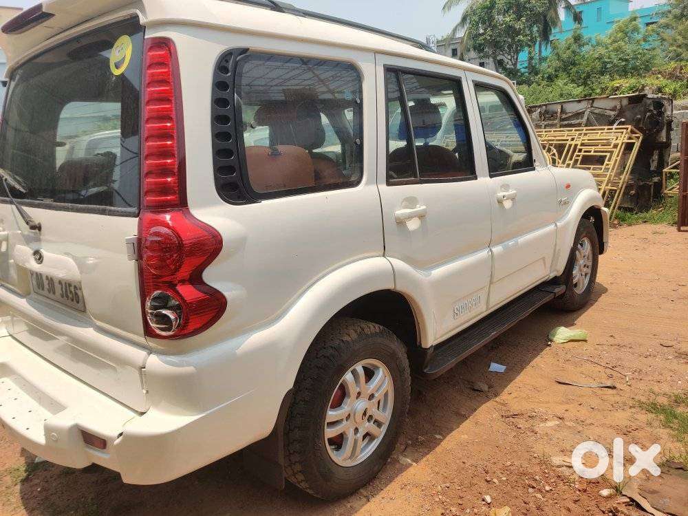 Mahindra Scorpio Dx 2.6 Turbo 7 Str, 2014, Diesel