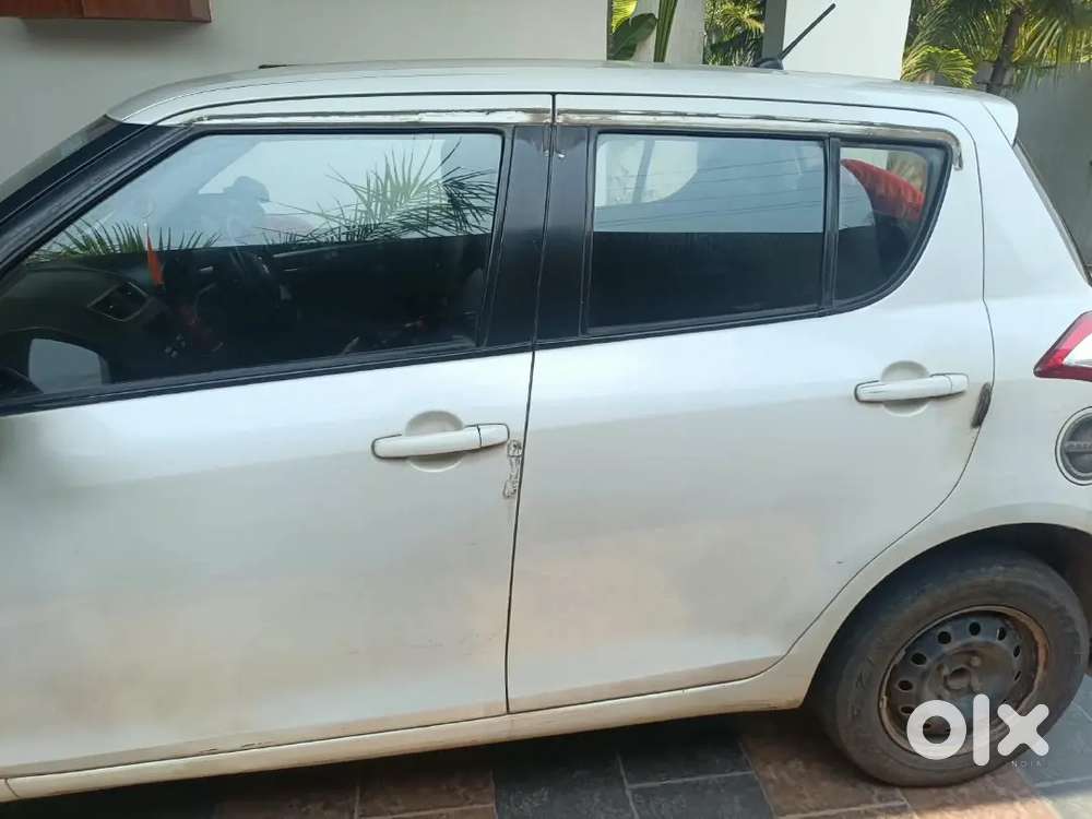 Maruti Suzuki Swift 2013 Petrol Manual