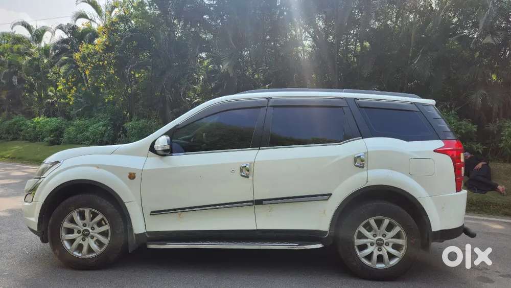 Mahindra Xuv500 2.2 W10 2016