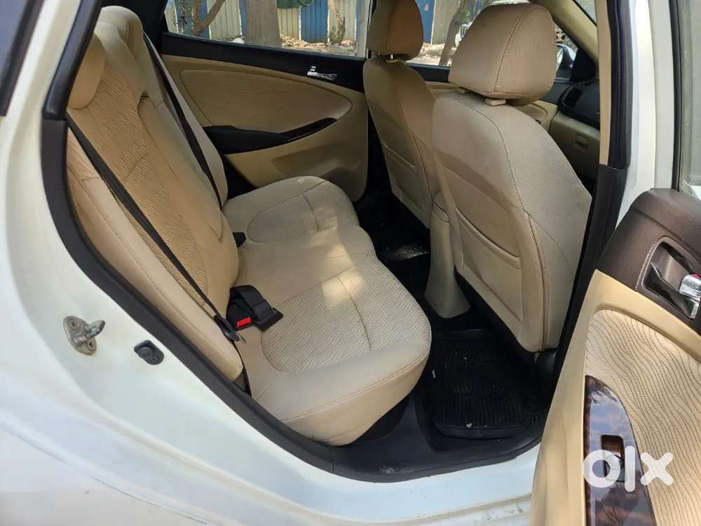 Hyundai Fluidic Verna 2012