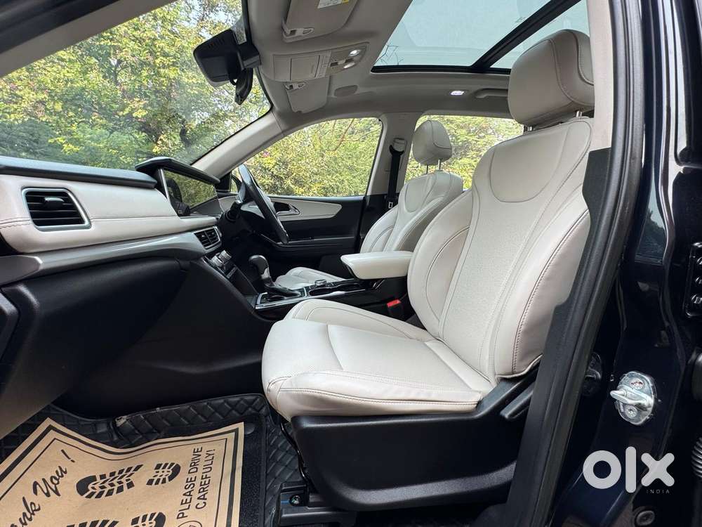 Mahindra Xuv700 2.2 Ax 7 Diesel At Luxury Pack Str, 2023, Diesel