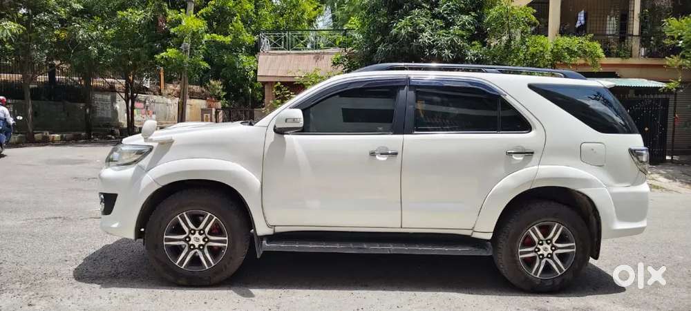 Toyota Fortuner 3.0 2014