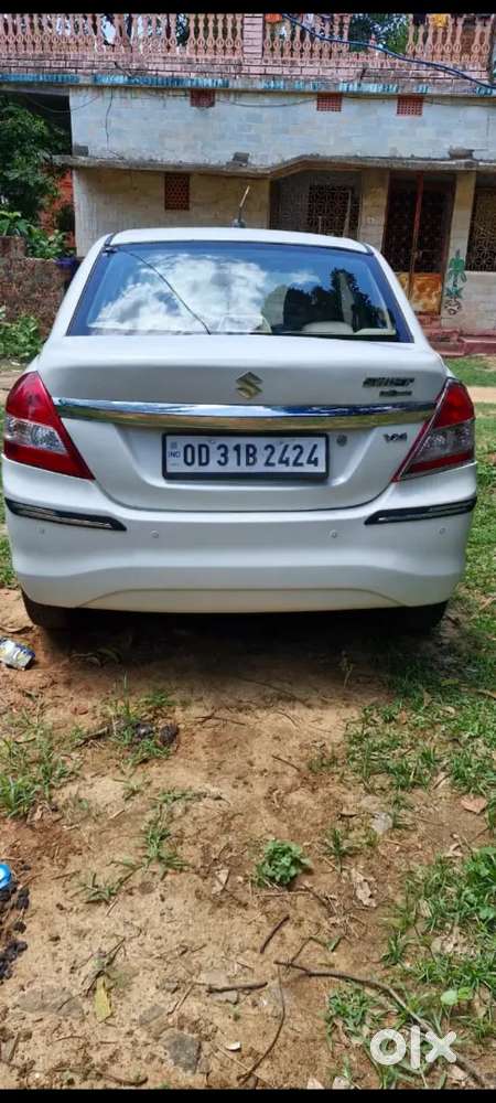 Maruti Suzuki Dzire 2015 Petrol 70000 Km Driven