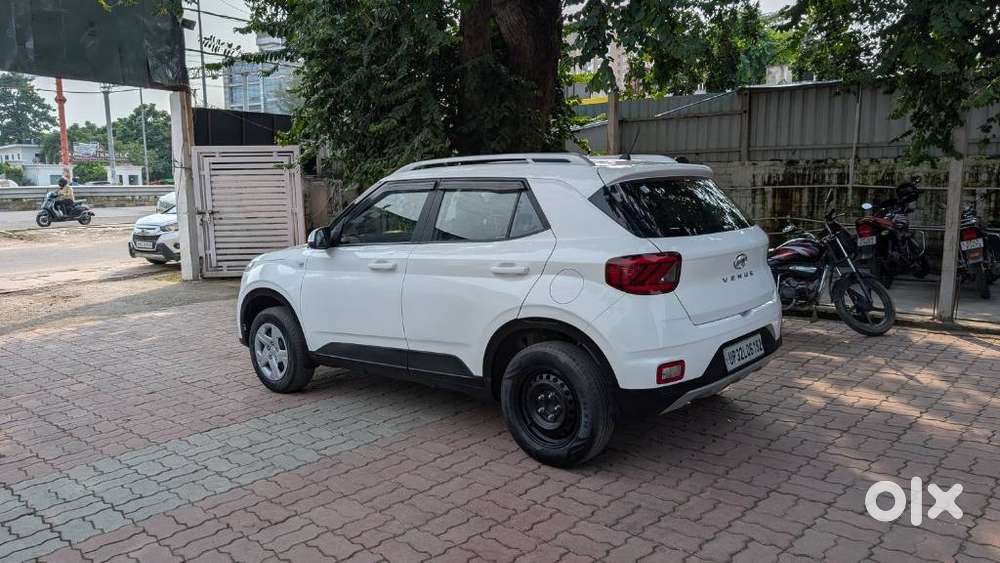 Hyundai Venue S 1.2 Petrol, 2020, Petrol