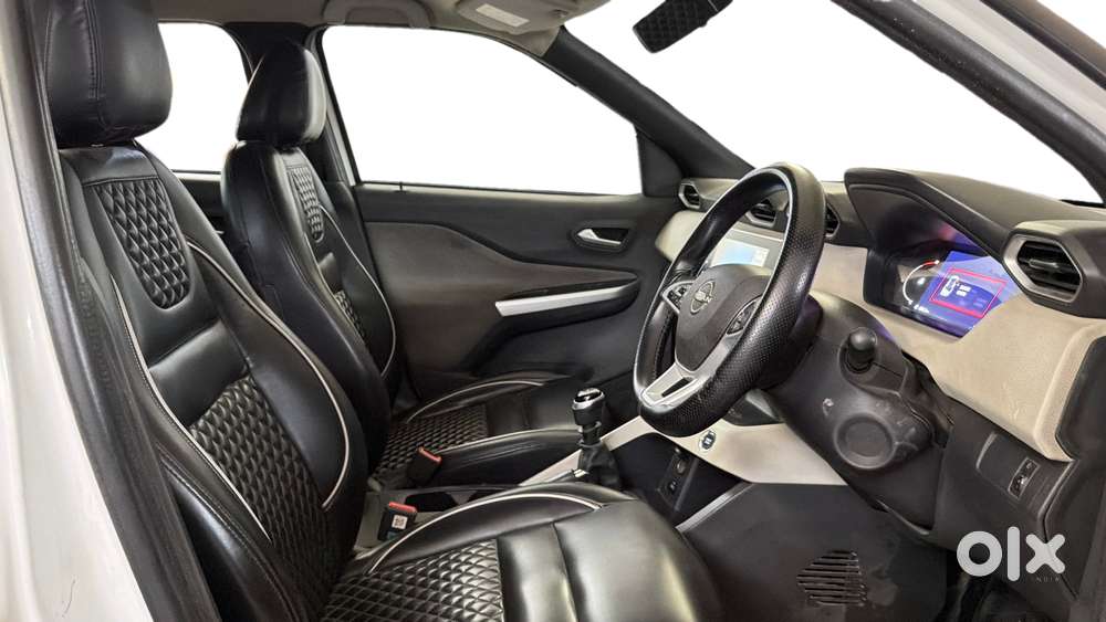Nissan Magnite 1.0 Xv, 2021, Petrol