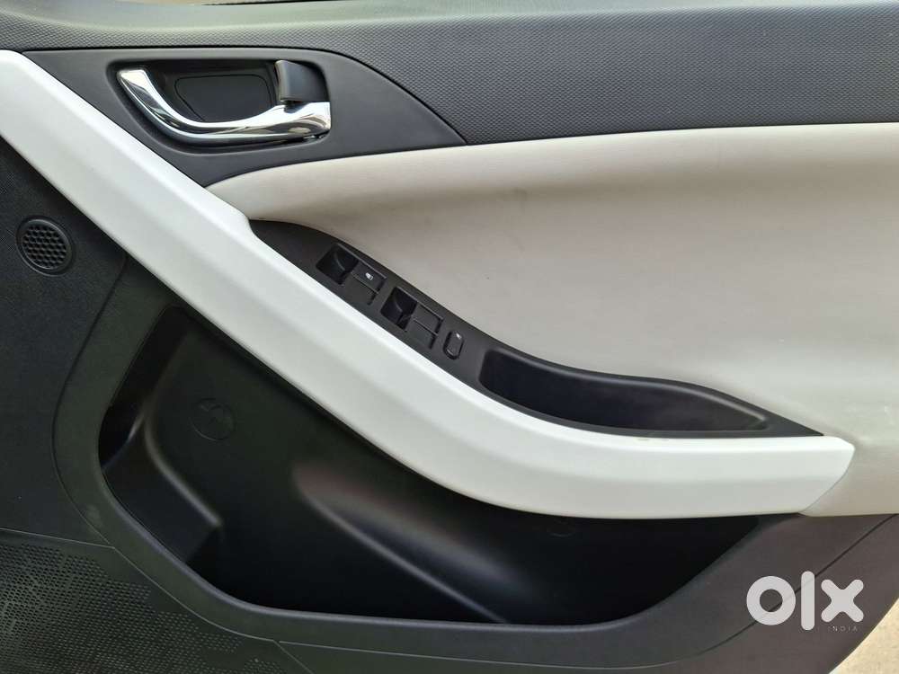 Tata Nexon Creative Plus S 1.2 Revotron Petrol 7dca, 2024, Petrol