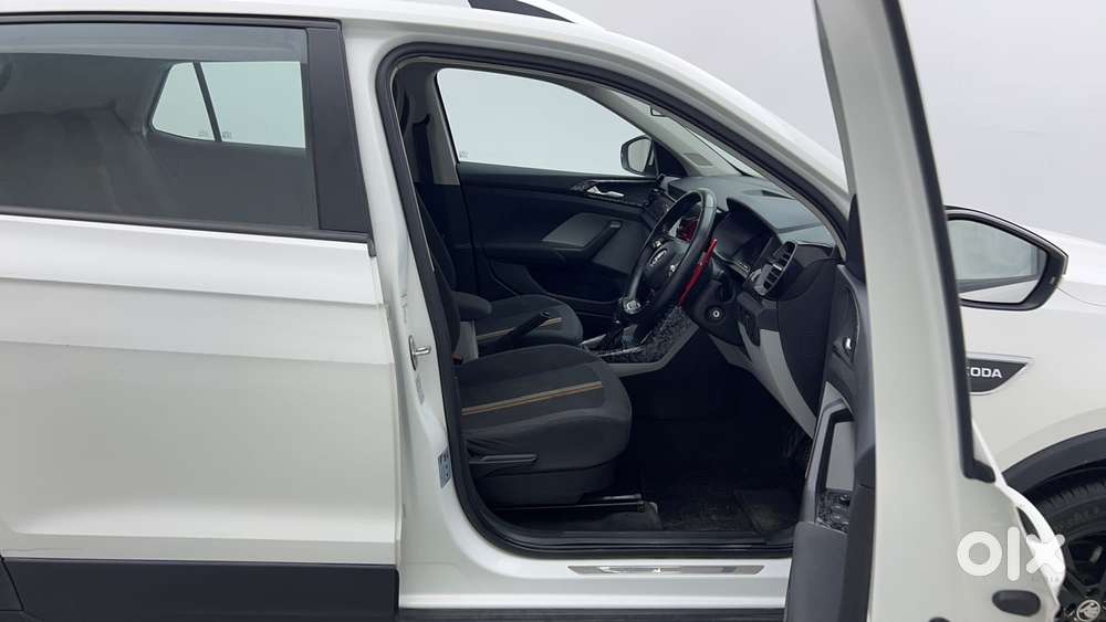 Skoda Kushaq 1.0 Tsi Ambition At, 2023, Petrol