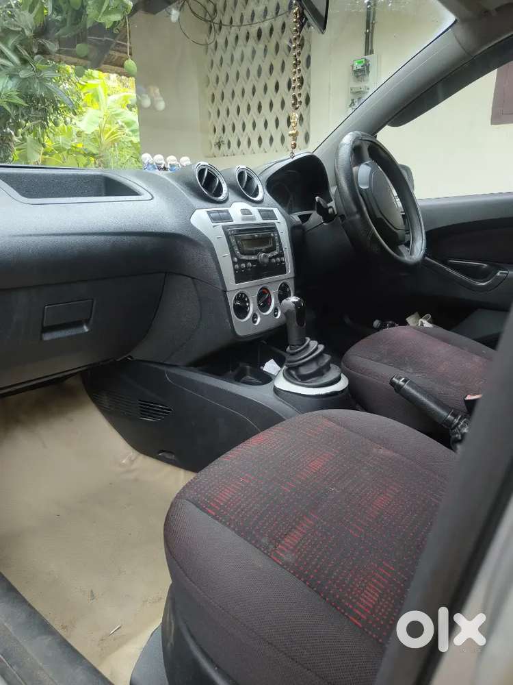 Ford Figo 2010-2011 Regsitration