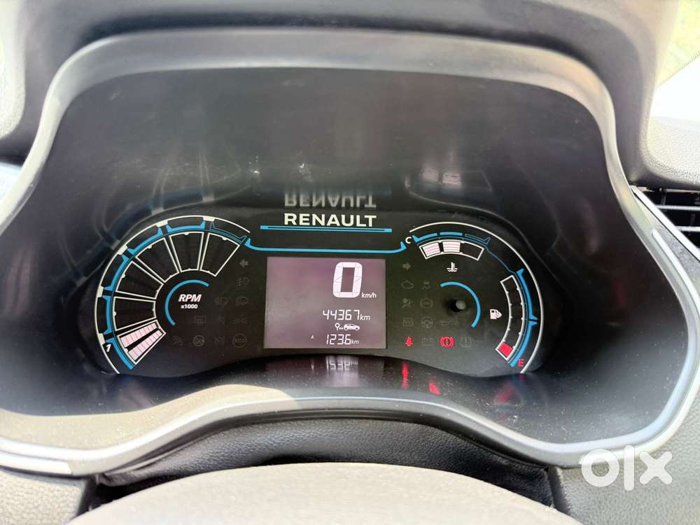 Renault Triber Rxl, 2021, Petrol