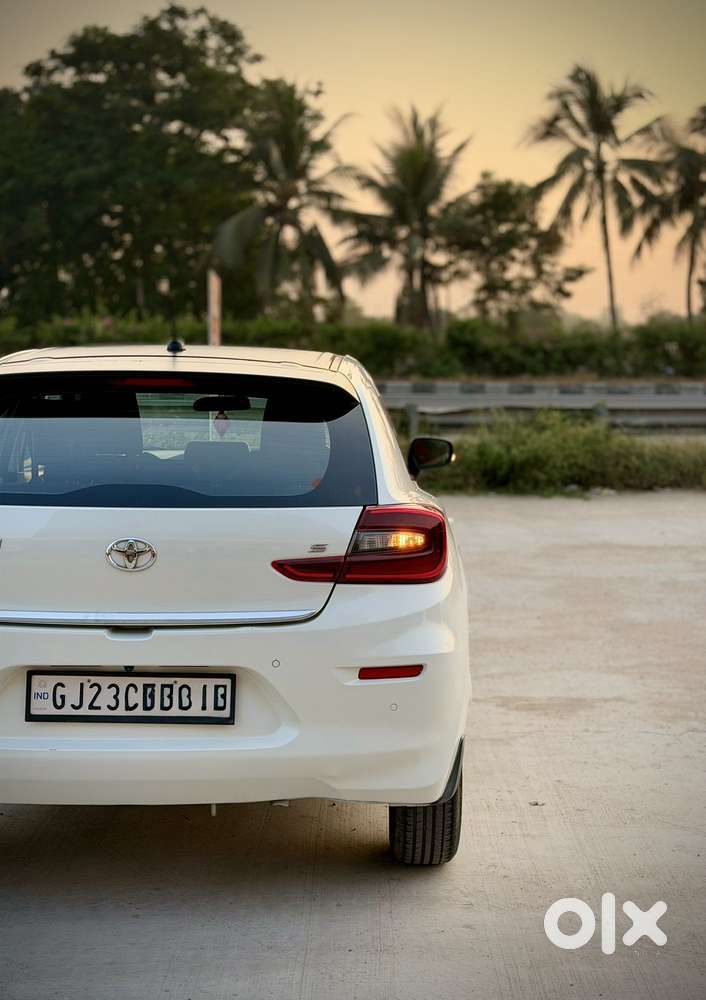 Toyota Glanza 1.2 S Amt, 2023, Petrol