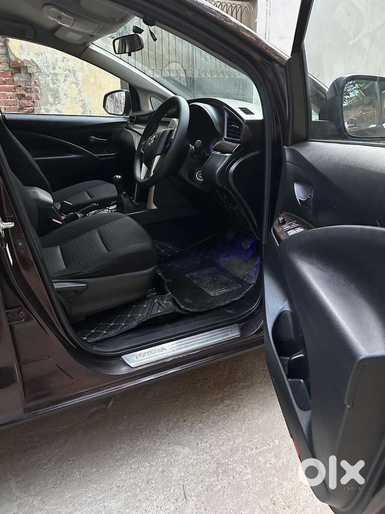 Toyota Innova Crysta [2020-ongoing] 2.4 Gx 7 Str, 2018, Diesel