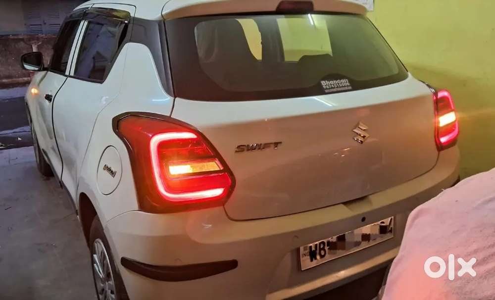 Maruti Swift Vxi Bsvi Manual 2020 (pearl White)