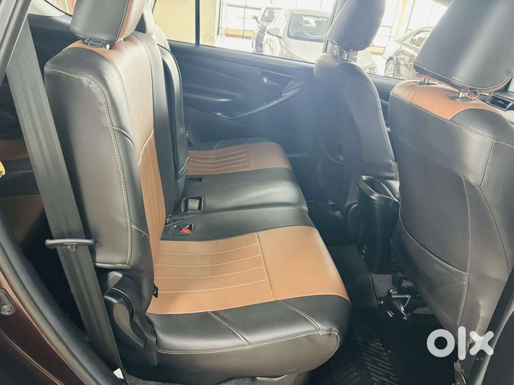 Toyota Innova Crysta 2.4 G Mt 8s, 2022, Diesel