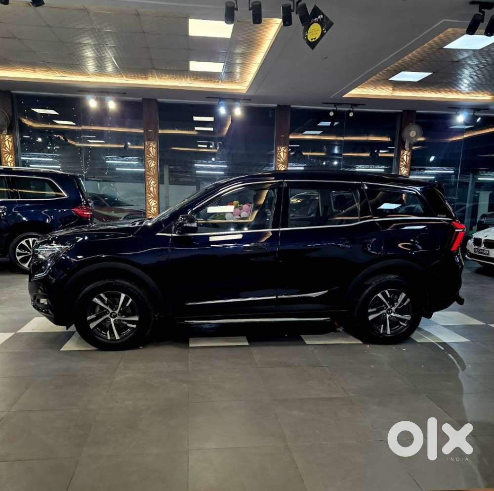 Mahindra Xuv700 2.2 Ax 5 Diesel At 7 Str, 2024, Diesel