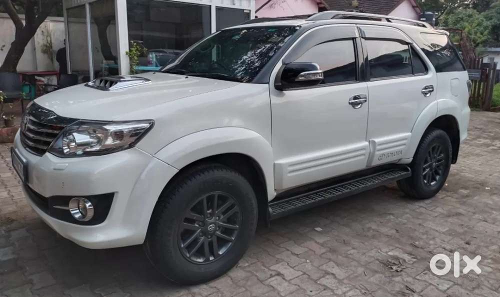 Toyota Fortuner 4x2 At, 2015, Diesel