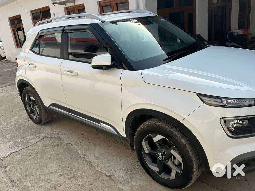2020 Hyundai Venue Petrol Manual