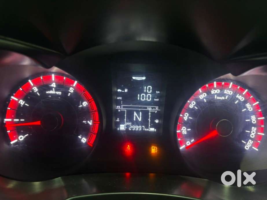 Mahindra Xuv300 W6, 2023, Petrol
