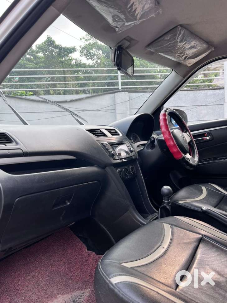 Maruti Suzuki Swift Vxi 1.2 Abs Bs-iv, 2017, Petrol